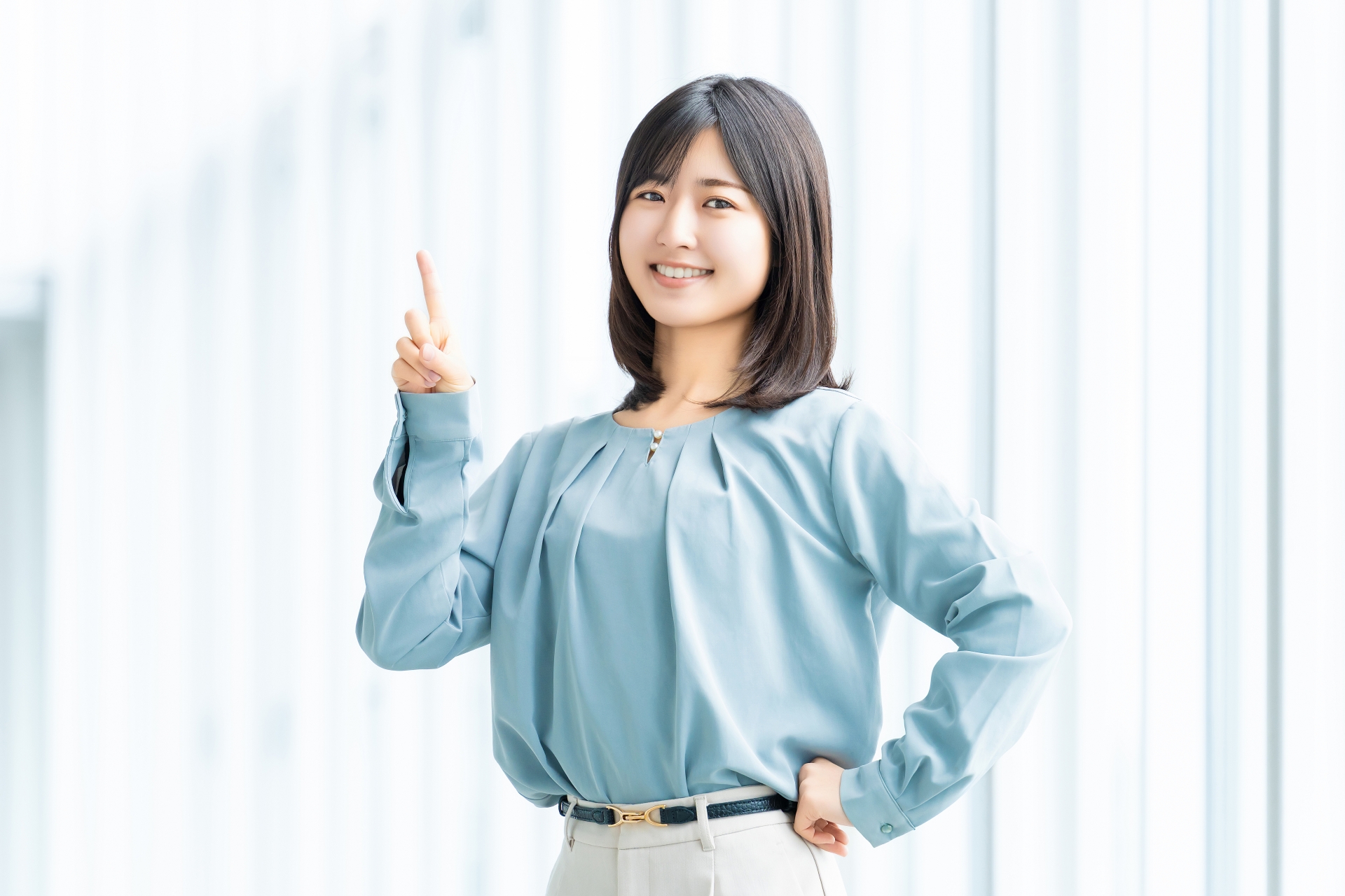 女性-案内